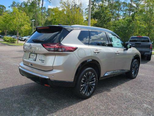 2025 Nissan Rogue Platinum