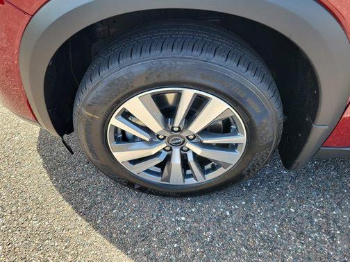 Scarlet Ember Tintcoat 2026 Nissan Pathfinder SL