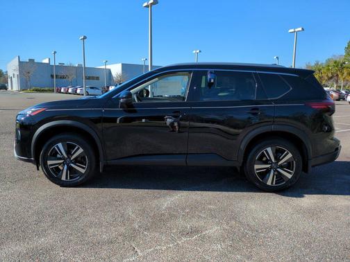 Super Black 2025 Nissan Rogue SL