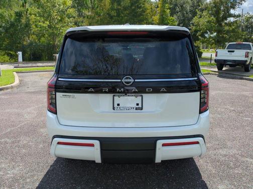 Aspen White Tricoat 2026 Nissan Armada SV
