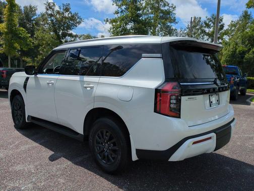 Aspen White Tricoat 2026 Nissan Armada SV