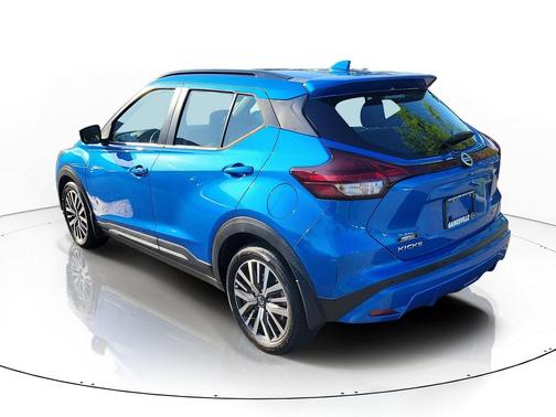 Electric Blue Metallic 2021 Nissan Kicks SR