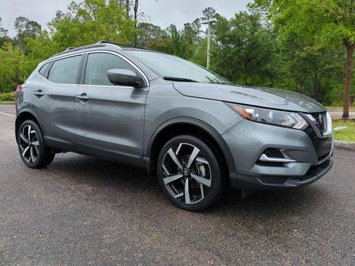 2022 Nissan Rogue Sport SL