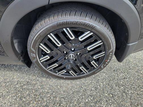 Black Diamond Pearl 2026 Nissan Leaf PLATINUM+