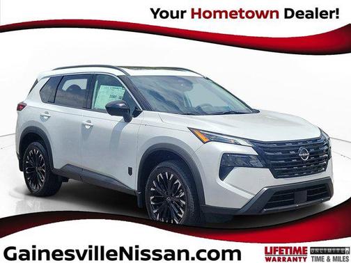 Everest White Pearl Tricoat 2026 Nissan Rogue Dark Armor