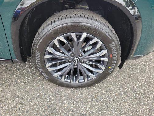 Obsidian Green 2026 Nissan Rogue Platinum