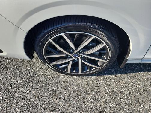Crystal White Pearl 2025 Subaru Impreza 2.0i Sport