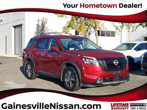 2023 Nissan Pathfinder SL 4WD