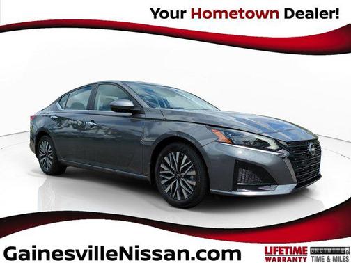 2025 Nissan Altima SV FWD