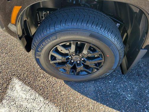 Super Black 2026 Nissan Frontier SV