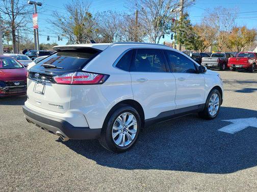 2020 Ford Edge Titanium