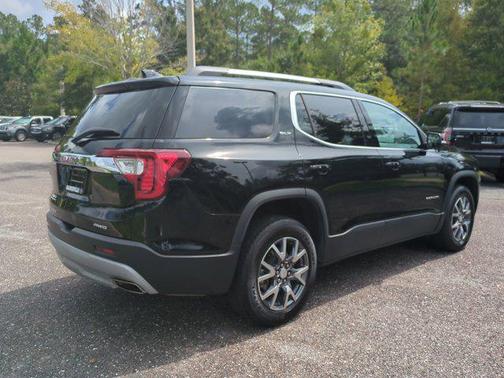 2023 GMC Acadia AWD SLT