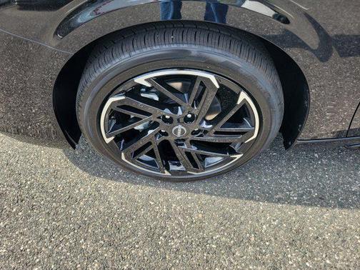 Super Black 2026 Nissan Sentra SR