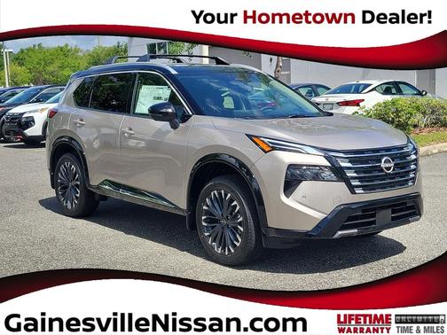Champagne Silver Metallic/Super Black 2026 Nissan Rogue Platinum