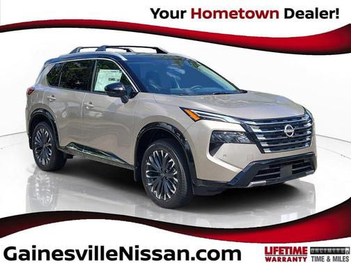 Champagne Silver Metallic/Super Black 2026 Nissan Rogue Platinum