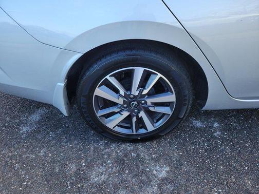 2024 Nissan Versa 1.6 S