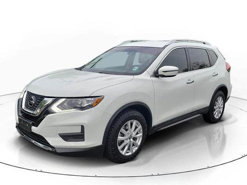 Glacier White 2018 Nissan Rogue SV