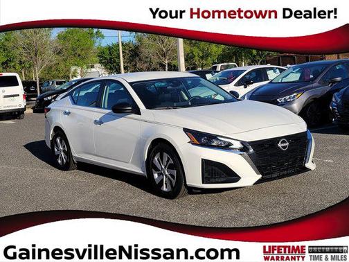 2025 Nissan Altima S FWD