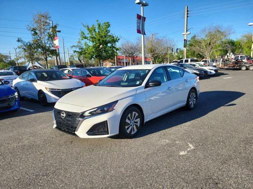 2025 Nissan Altima S FWD