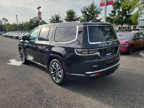 Diamond Black Crystal Pearlcoat 2022 Jeep Grand Wagoneer Series II 4x4
