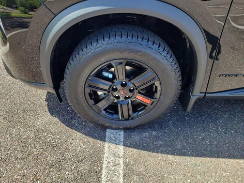 Super Black 2026 Nissan Rogue Rock Creek