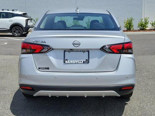 Brilliant Silver Metallic 2025 Nissan Versa 1.6 SV