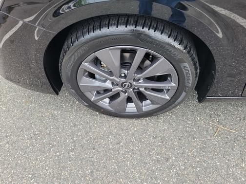 Super Black 2026 Nissan Sentra SL