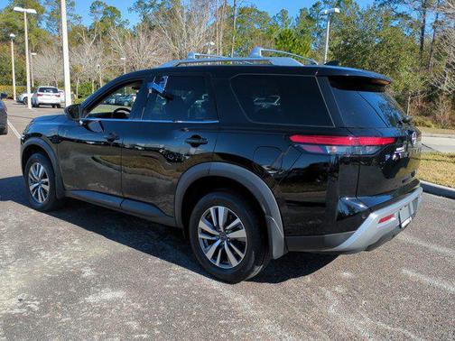 Super Black 2023 Nissan Pathfinder SL 4WD