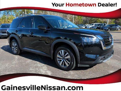 Super Black 2023 Nissan Pathfinder SL 4WD
