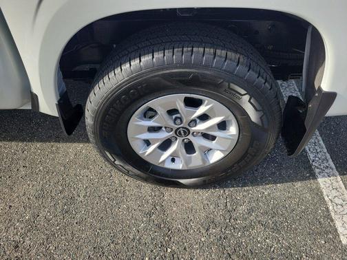 Glacier White 2026 Nissan Frontier S
