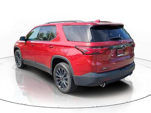Cherry Red Tintcoat 2022 Chevrolet Traverse RS