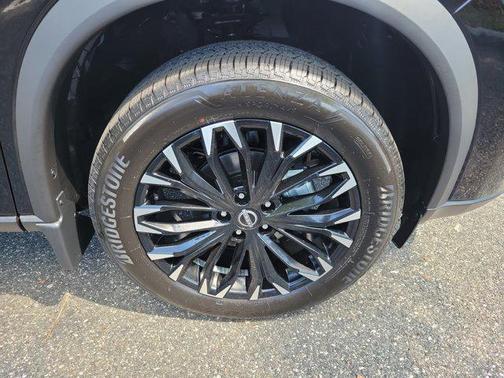 Super Black 2026 Nissan Rogue Dark Armor
