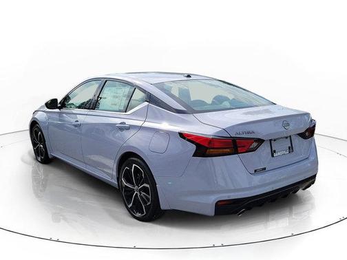 Gray Sky Pearl 2026 Nissan Altima SR FWD