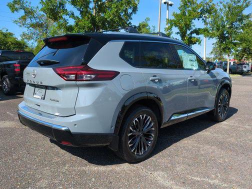 2025 Nissan Rogue Platinum