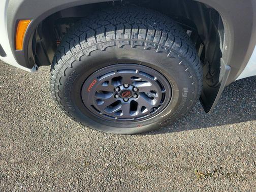 Glacier White 2026 Nissan Frontier PRO-4X