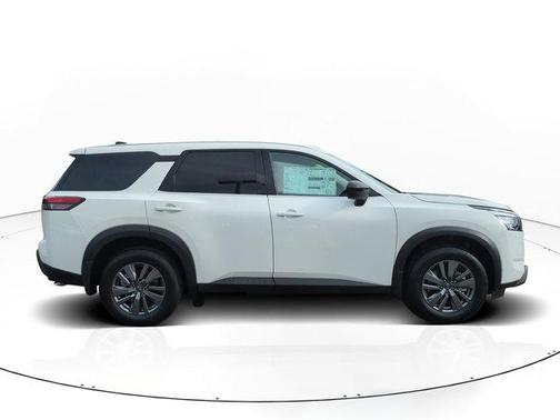 2025 Nissan Pathfinder S FWD