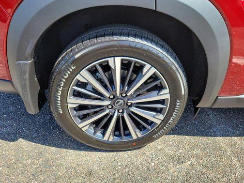 Scarlet Ember Tintcoat 2026 Nissan Pathfinder Platinum