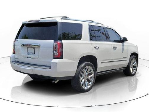 White Frost Tricoat 2020 GMC Yukon Denali