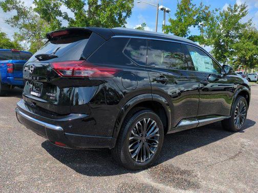 2025 Nissan Rogue Platinum