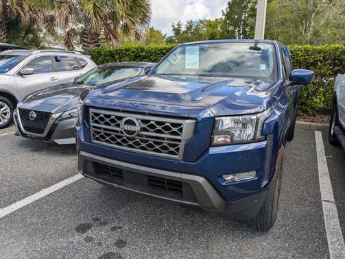 2022 Nissan Frontier SV