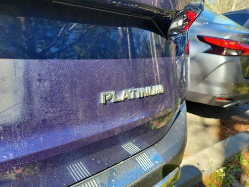 2022 Nissan Rogue Platinum