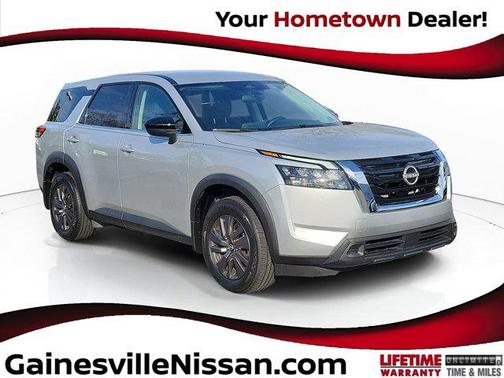 2023 Nissan Pathfinder S FWD