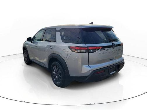 2023 Nissan Pathfinder S FWD