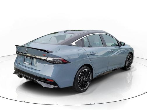 Atlantic Gray Metallic/Super Black 2026 Nissan Sentra SR