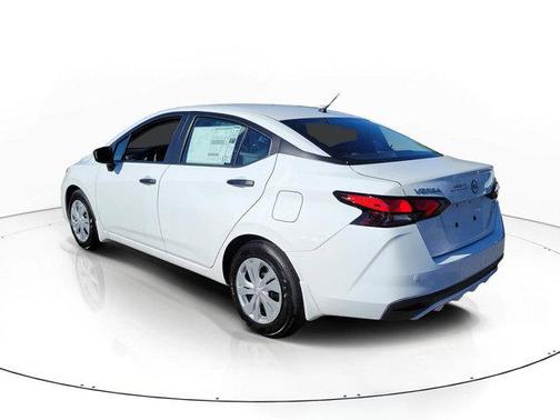 2025 Nissan Versa 1.6 S