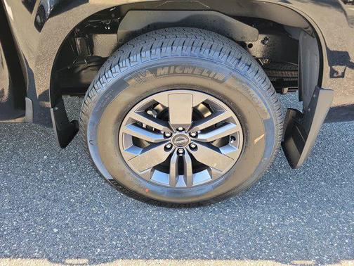 Super Black 2026 Nissan Frontier SV