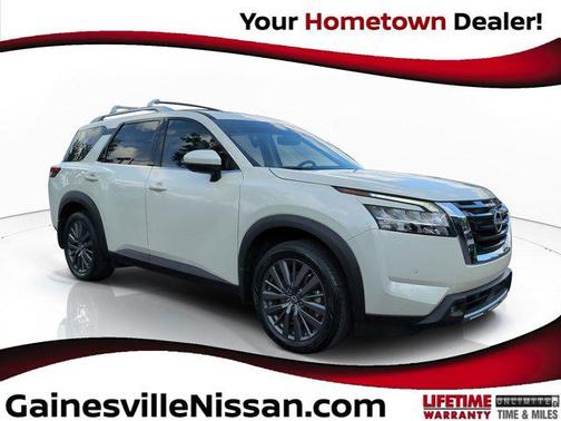 2022 Nissan Pathfinder SL 2WD