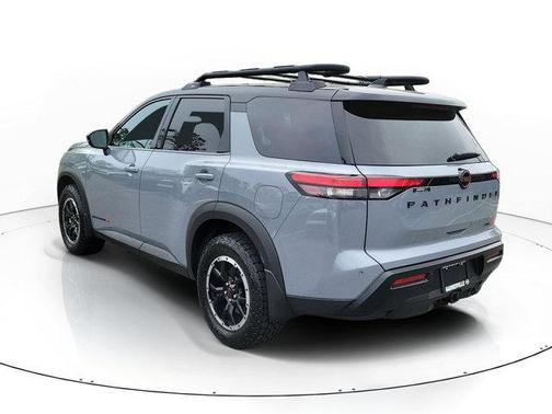 Boulder Gray Pearl/Super Black 2026 Nissan Pathfinder Rock Creek