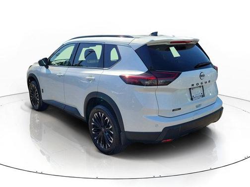 Everest White Pearl Tricoat 2026 Nissan Rogue Dark Armor