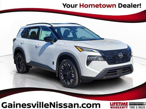 Everest White Pearl Tricoat 2026 Nissan Rogue Dark Armor